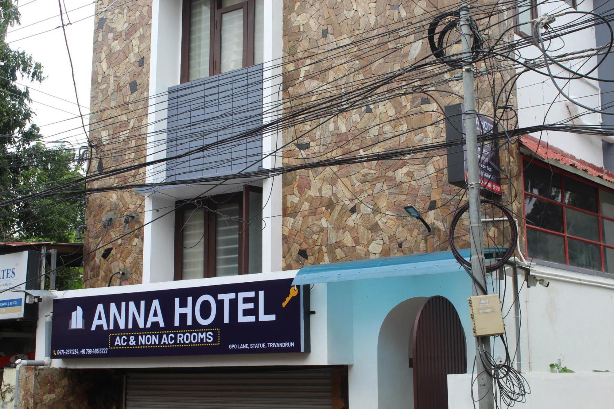 טריואנדרום Anna Hotel מראה חיצוני תמונה