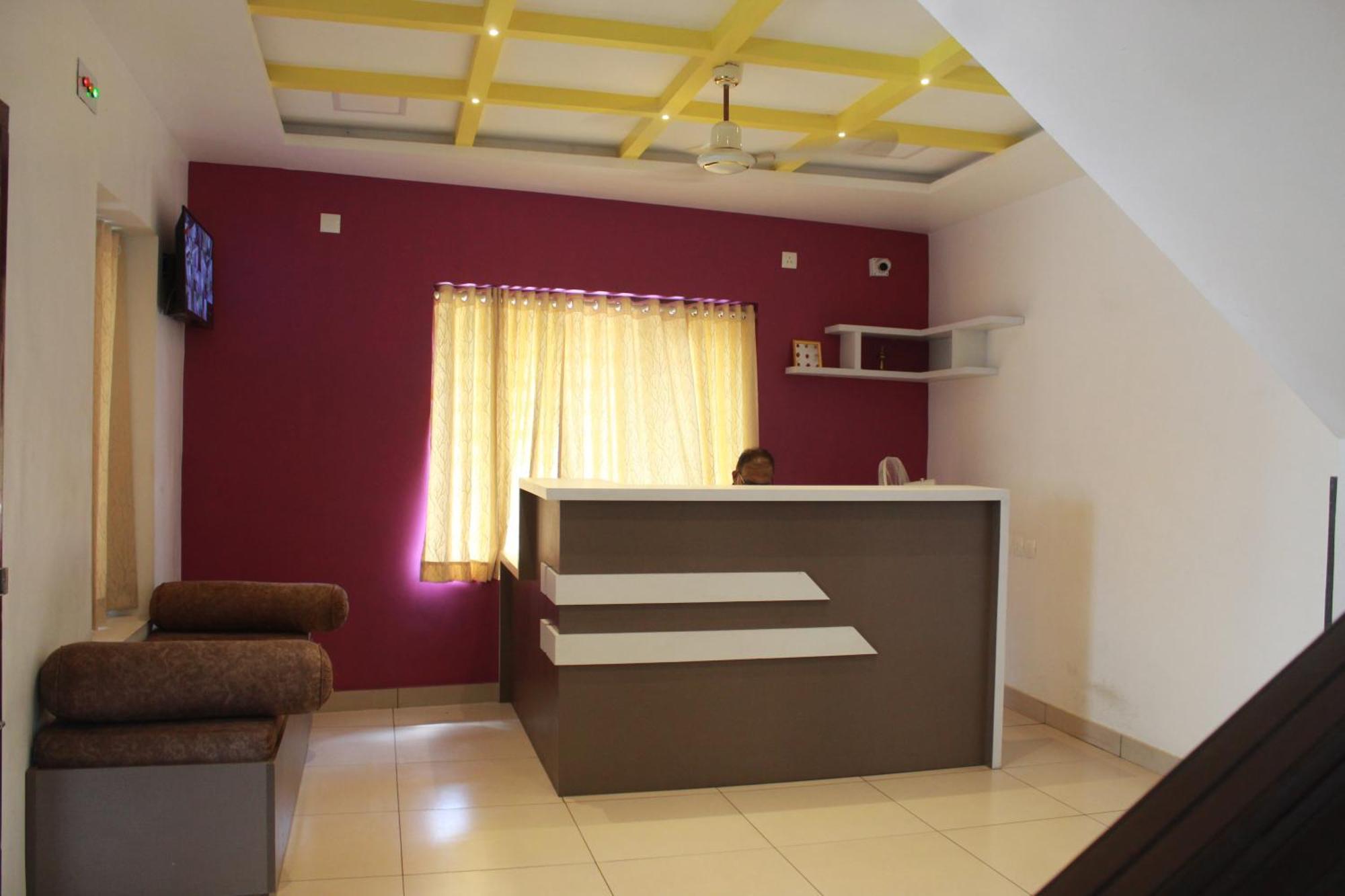 טריואנדרום Anna Hotel מראה חיצוני תמונה